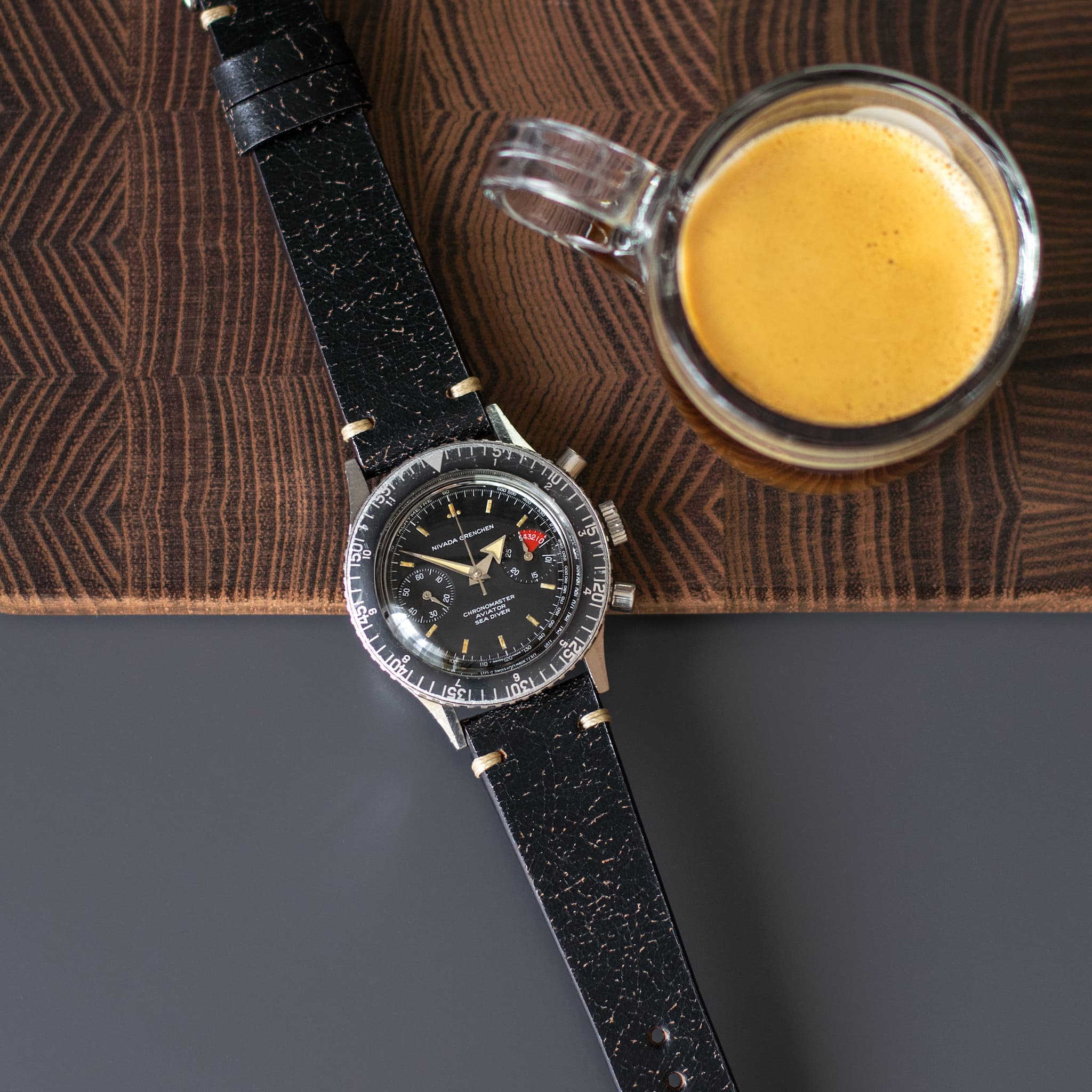 Vintage strap watch hotsell